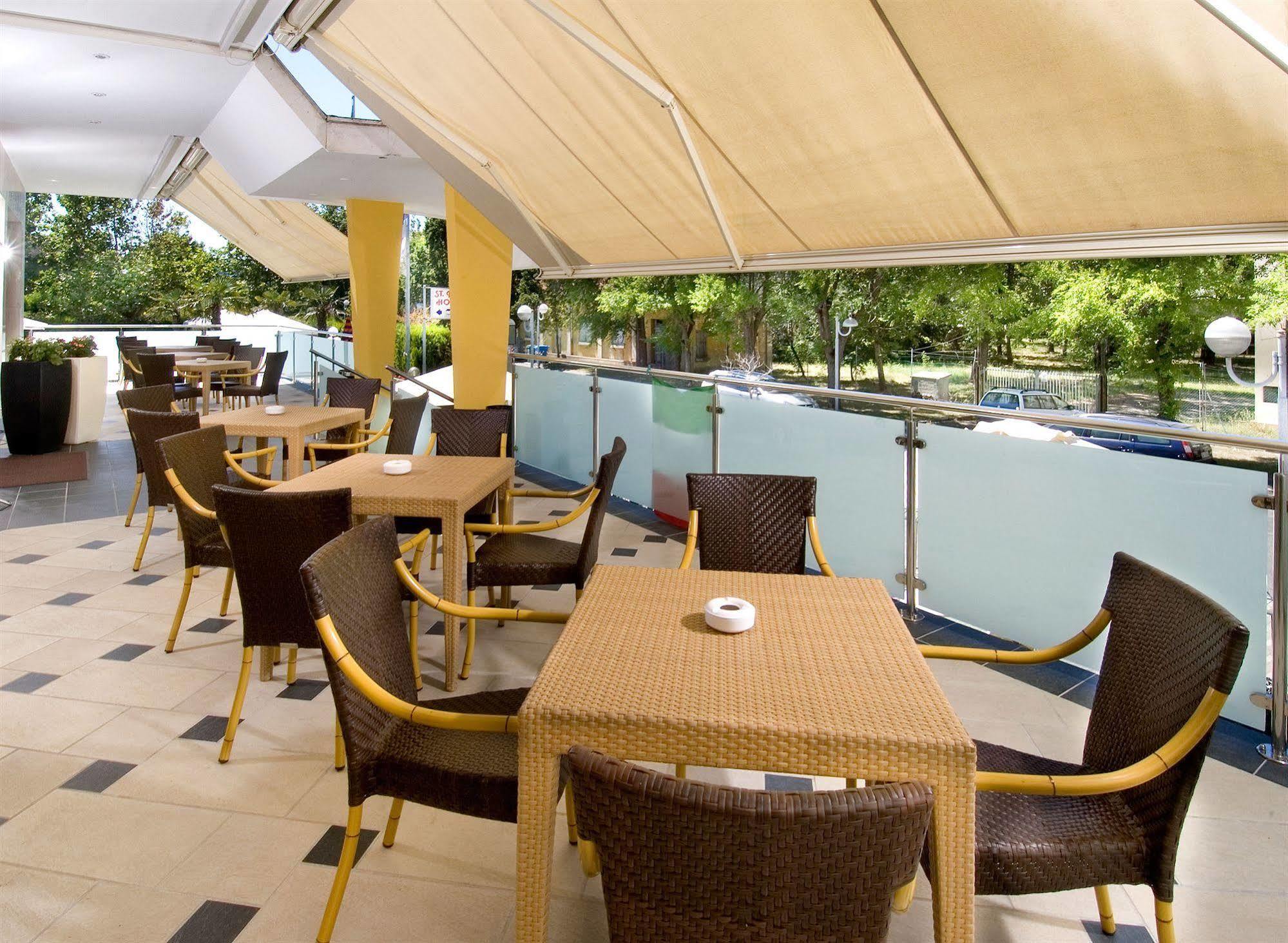 Hotel St. Moritz Bellaria-Igea Marina Exterior foto